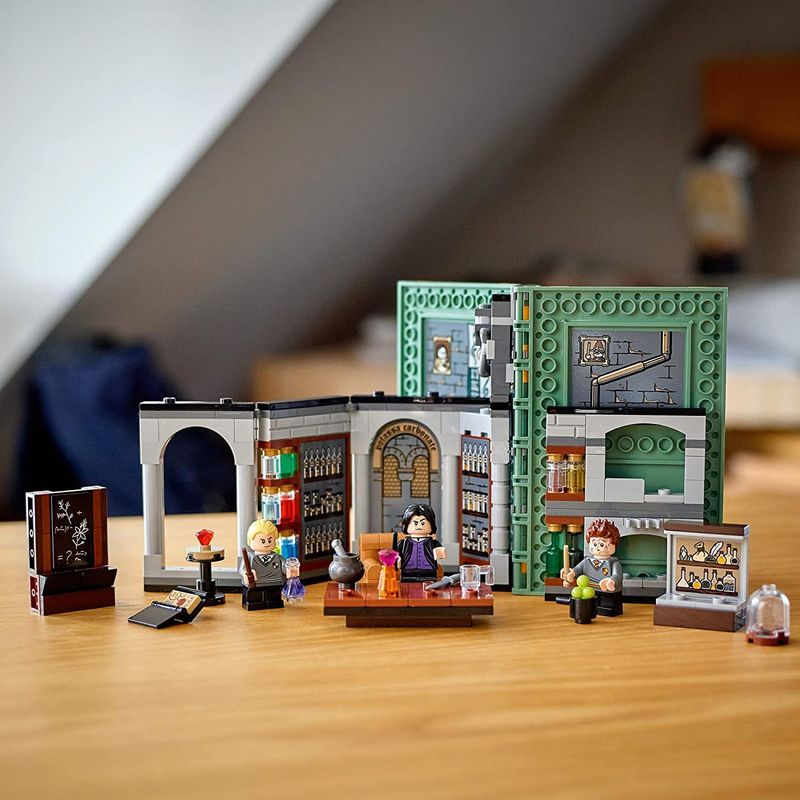 Lego--Harry-Potter-Aula-De-Pocoes-73419339711-5