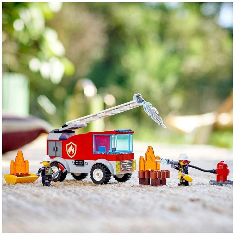 Lego-Brinquedo-Caminhao-de-bombeiros-com-escada-673419338530-3